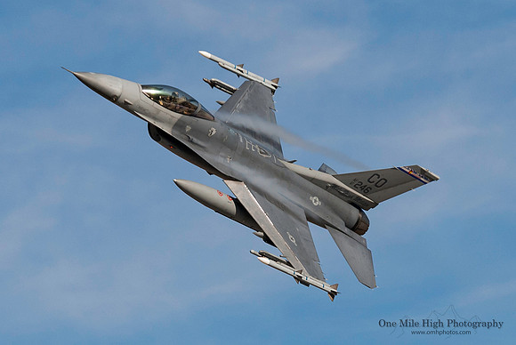 Lockheed F-16C-30-CF Falcon (87-0246) - "Willy O"