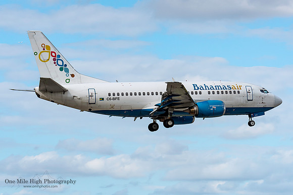 Boeing 737-3Q8 (C6-BFE) - Miami International Airport (KMIA)