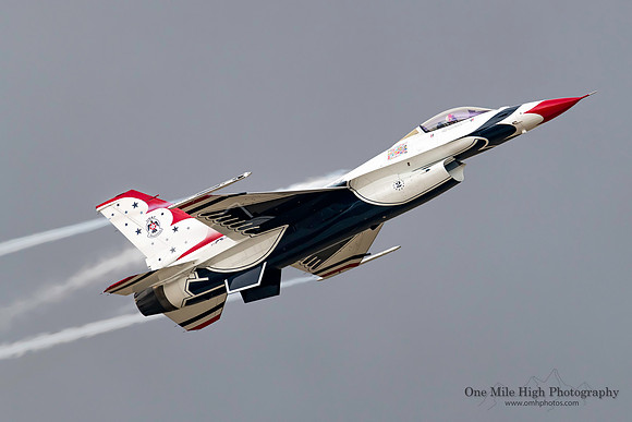 Lockheed F-16C Falcon Thunderbird #2 (Maj Ryan Bodenheimer)