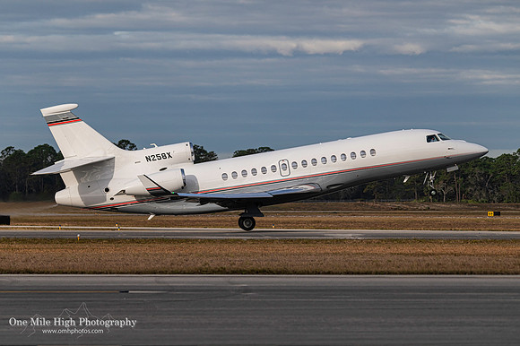 Dassault-Brequet Falcon 8X (N258X)