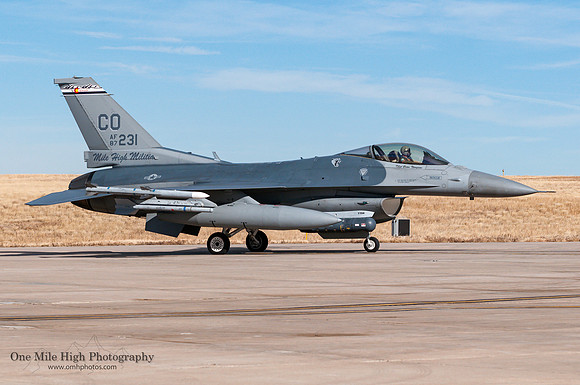 Lockheed F-16C-30-CF Falcon (87-0279) - "Sumo"