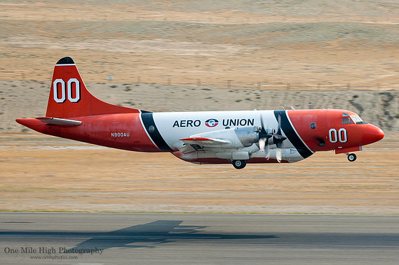 Lockheed P-3A Orion (N900AU)
