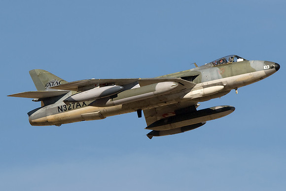 Hawker Siddeley MK-58 Hawker Hunter (N327AX)