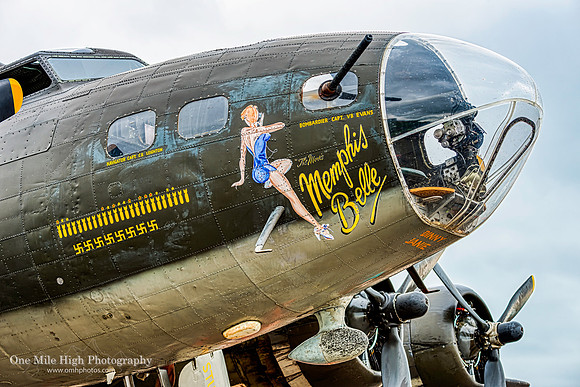 1945 Boeing B-17G Flying Fortress (N3703G)