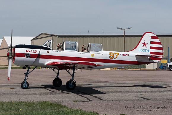 1990 Yakovlev Yak-52 (N33YK)