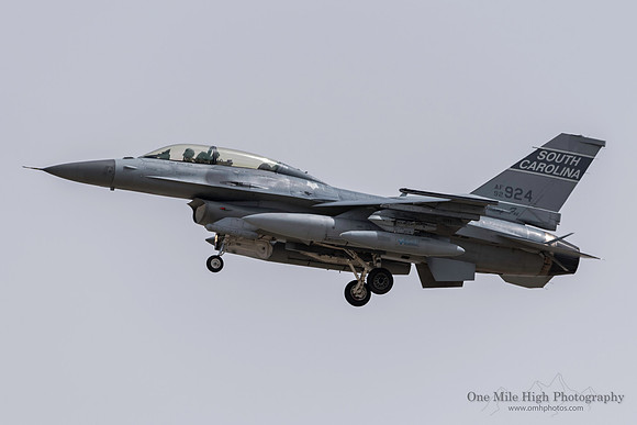 Lockheed F-16DM-52-CF Falcon (92-3924)