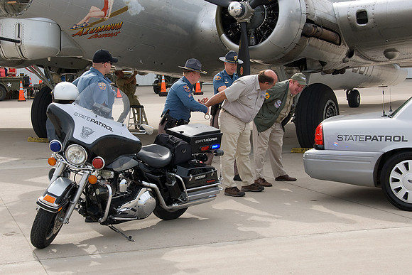 1945 Boeing B-17G Flying Fortress - Experimental Aircraft Association Inc