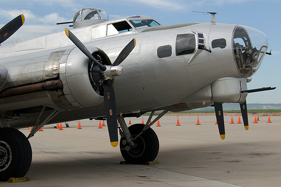 1945 Boeing B-17G Flying Fortress - Experimental Aircraft Association Inc