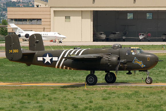 1943 North American B-25H-1-NA (N5548N)