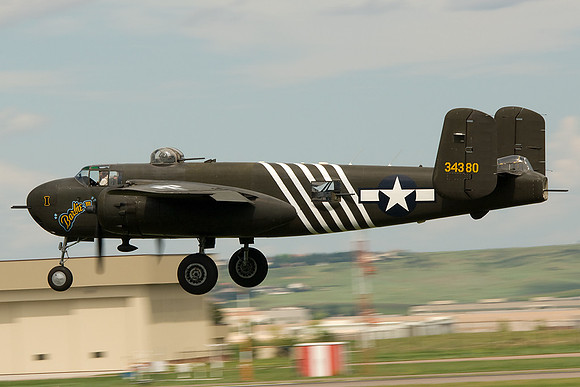 1943 North American B-25H-1-NA (N5548N)