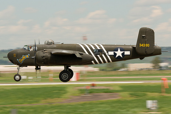 1943 North American B-25H-1-NA (N5548N)