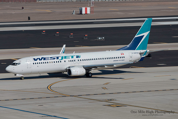 Boeing 737-8CT(WL) (C-GWWJ)