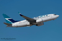 Boeing 737-7CT(WL) (C-FTWJ)