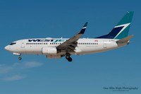 Boeing 737-7CT(WL) (C-FWSF)