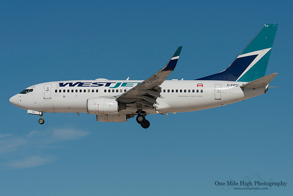 Boeing 737-7CT(WL) (C-FWSF)
