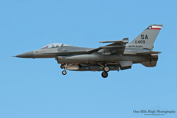 Lockheed Martin F-16C-30-CF Falcon (88-0409)