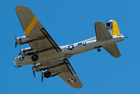 Boeing B-17G Flying Fortress (N390TH) - "Liberty Belle"
