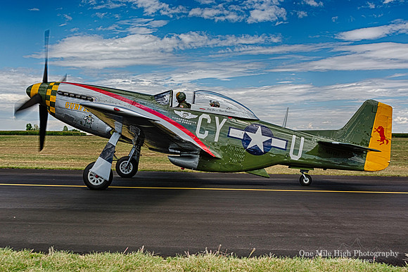 1944 North American P-51D Mustang (N5428V) - "Gunfighter"