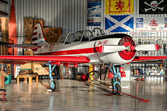 1990 Yakovlev Yak-52 (N33YK)