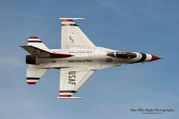 Lockheed F-16C Falcon - USAF Thunderbird #5 (Maj Alex Turner)