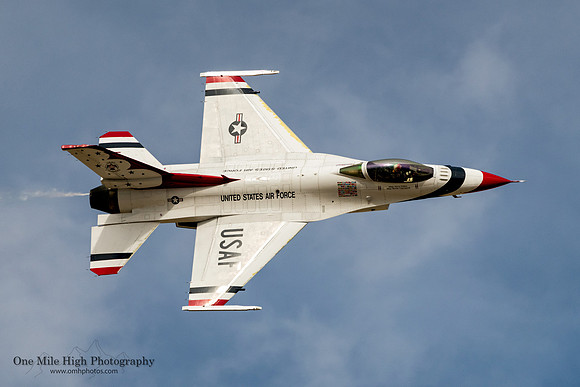 Lockheed F-16C Falcon - USAF Thunderbird #5 (Maj Alex Turner)