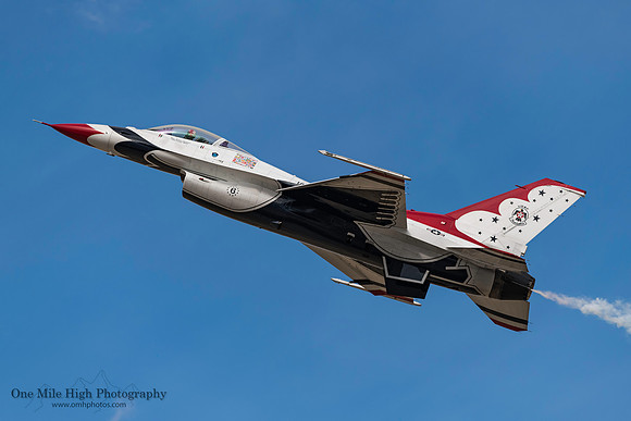 Lockheed F-16C Falcon - USAF Thunderbird #6 (Maj Whit Collins)