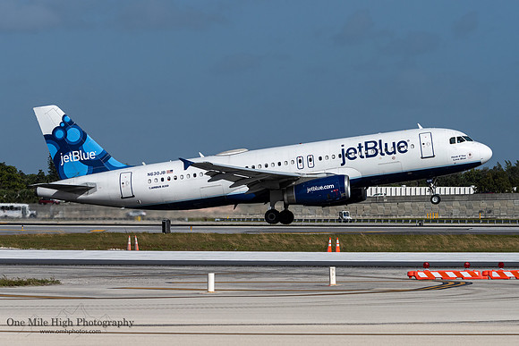 Airbus A320-232 (N630JB) - "Honk If You Love Blue"