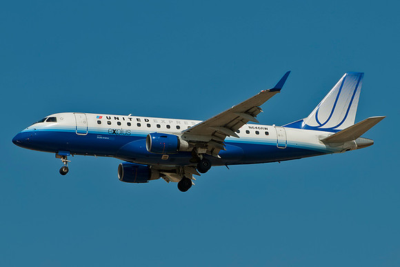 Embraer ERJ-170SE (N646RW)