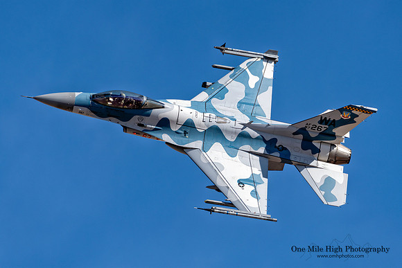 Lockheed F-16C-32-CF Falcon (87-0267) - 64th AGRS (Blizzard Scheme)