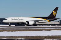 Boeing 757-24APF (N424UP)