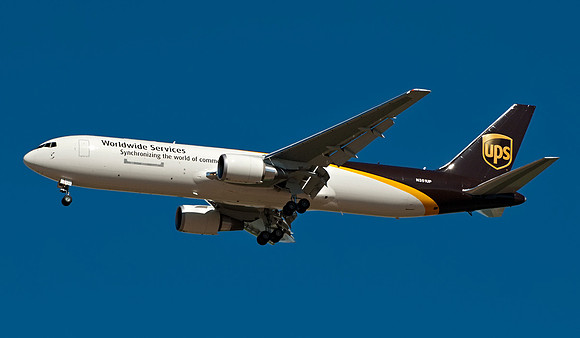 Boeing 767-34AF (N351UP)