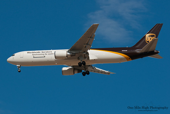 Boeing 767-34AFER (N360UP)