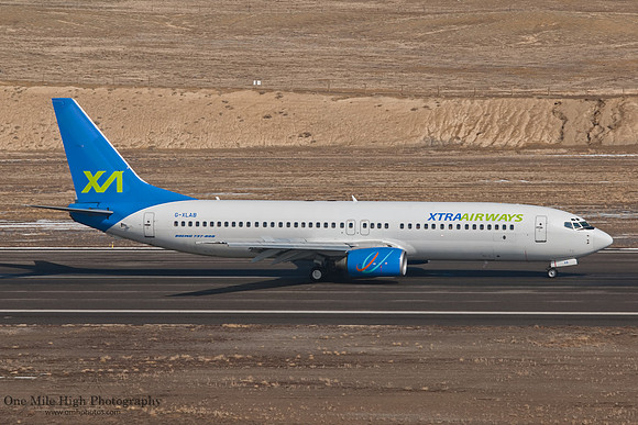 Boeing 737-8Q8 (G-XLAB)