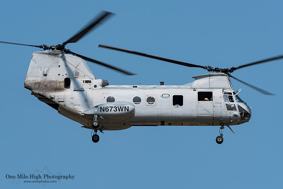 Boeing Vertol CH-46E Sea Knight (N673WN)