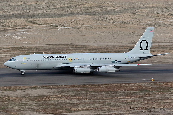 Boeing 707-321B (N707MQ)