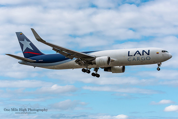 Boeing 767-316F(ER) (N418LA)