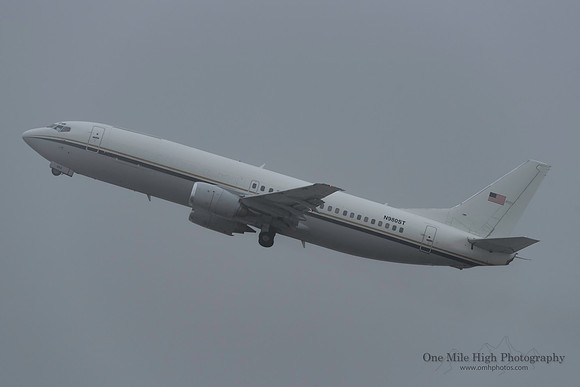Boeing 737-4B3 (N980ST)