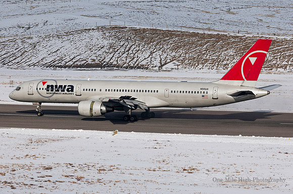 Boeing 757-251 (N515US)