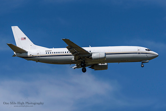 Boeing 737-4YO (N990ST)