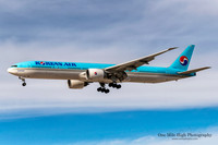 Boeing 777-3B5(ER) (HL8210)