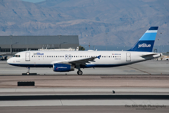 Airbus A320-232 (N503JB) - "Bluebird"