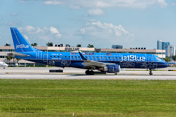 Embraer ERJ-190AR (N304JB) - "Blueprint"