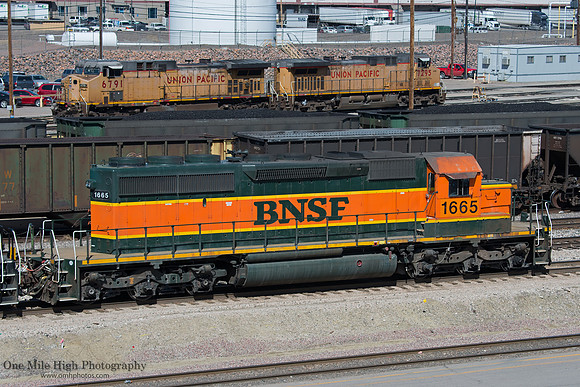 General Electric EMD SD40-2 Locomotive (#1665)
