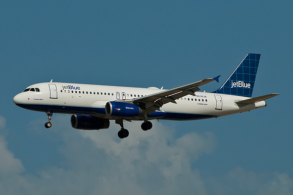 Airbus A320-232 (N536JB) - "Canyon Blue"