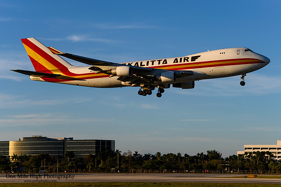 Boeing 747-4B5(F) (N715CK)