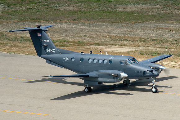 Beech A200 (N46X) - Dynamic Aviation