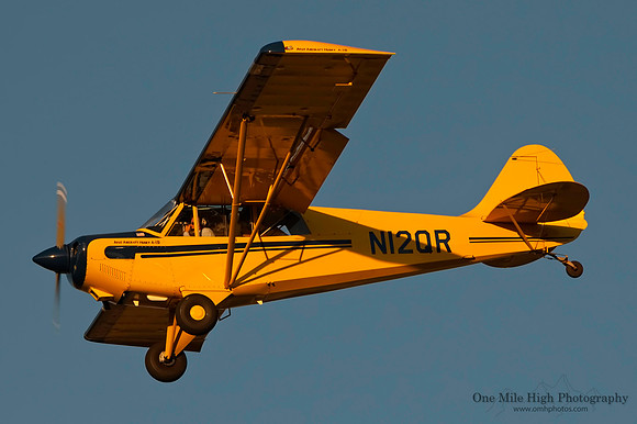 Husky A-1B (N12QR)