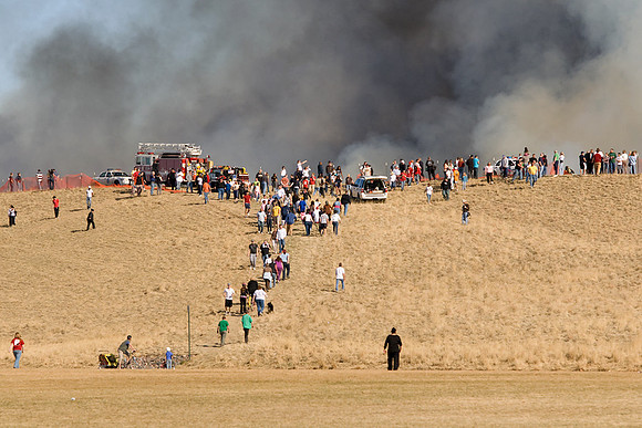 Denver Grass Fire (8 Mar 2009)
