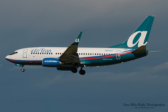 Boeing 737-76N (N175AT)