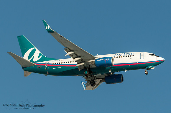 Boeing 737-76N (N173AT)